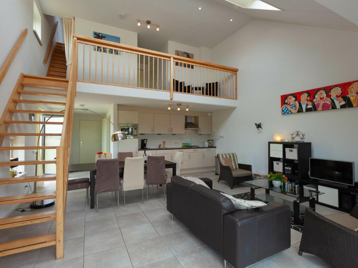 Luxury Holiday Home With Private Terrace Langweer Exterior photo
